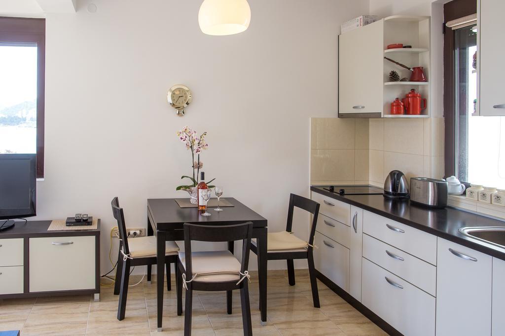 Apartments Lumiere Рафаиловичи Экстерьер фото