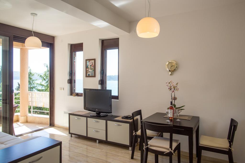 Apartments Lumiere Рафаиловичи Экстерьер фото